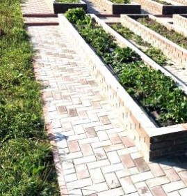 Плитка для дорожек между грядками Пермь