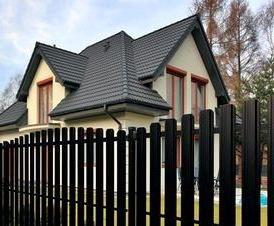 современный забор из штакетника под ключ Пермь