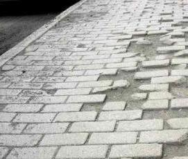 Укладка старой тротуарной плитки Пермь