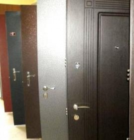Входные двери с зеркалом и шумоизоляцией Пермь