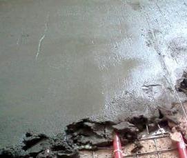 Армирование стяжки пола сеткой - вариант 1