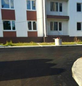 Асфальтирование перед домом - модель 3