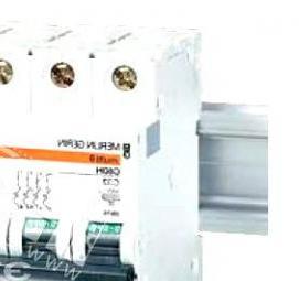 Автоматический выключатель с регулируемой тепловой защитой - тип 2