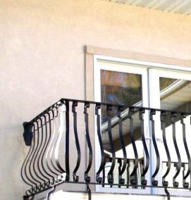 Балконные перила из металла - вариант 4