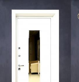 Белая железная дверь входная - модель 2