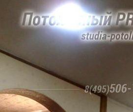 Белые цветные потолки натяжные - вариант 1