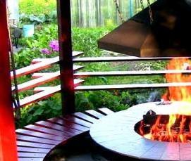 Беседка для дачи с зоной барбекю - вариант 2