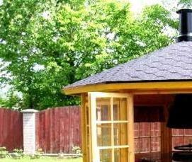 Беседки деревянные закрытые с мангалом - тип 4