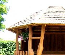 Беседки из дерева коричнево бежевые - вариант 4