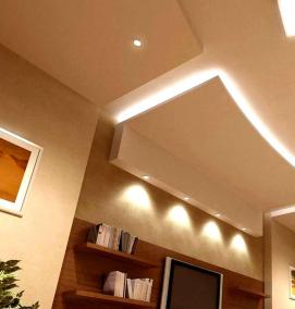 Бежевый натяжной потолок - модель 1