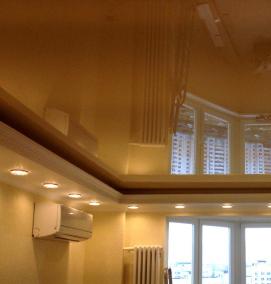 Бежевый натяжной потолок - модель 3