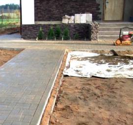 Благоустройство территории: тротуарная плитка - вариант 4