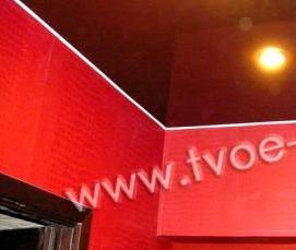 Бордовый натяжной потолок - тип 1