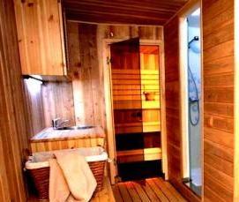 Бытовка с туалетом и печкой - тип 1