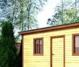 Бытовки деревянные со сборкой на участке - модель 3