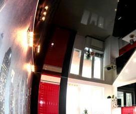 черно красные натяжные потолки - тип 4