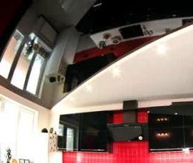 черный зеркальный натяжной потолок - тип 3