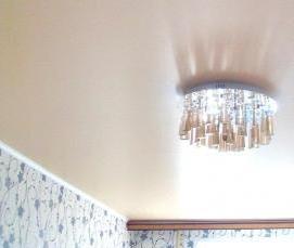 цветной сатиновый натяжной потолок - модель 2