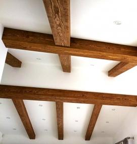 Декоративные балки под дерево на потолок - вариант 1