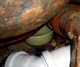 Демонтаж чугунных канализационных труб - модель 4