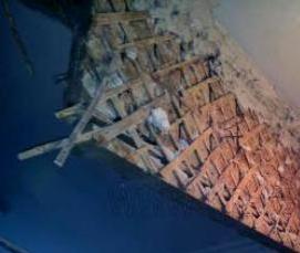 Демонтаж деревянной стены - модель 2