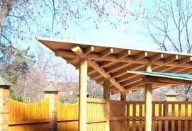 Деревянная беседка с кирпичным мангалом - вариант 4