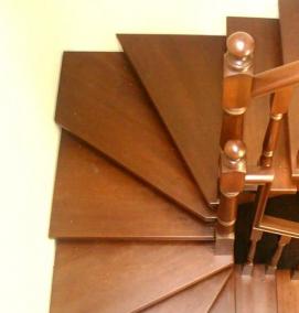 Деревянная наружная лестница - модель 3