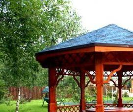 Деревянная шестигранная беседка - модель 4