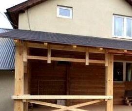 Деревянные окна для веранды на дачу - модель 2