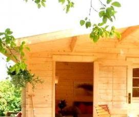 Деревянные теплицы домиком - модель 2