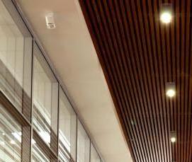 Деревянный подвесной потолок - вариант 1