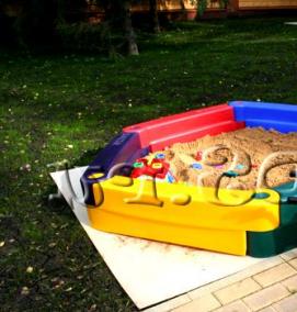 Детские песочницы для дачи - вариант 4