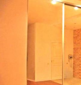 Двери купе с зеркальными вставками - модель 4