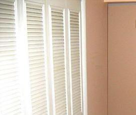 Двери межкомнатные жалюзийные складные - вариант 4