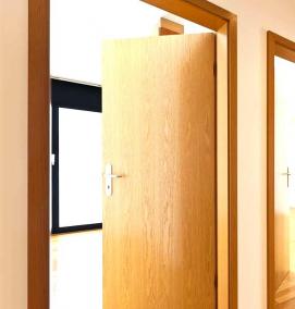 Двери в квартиру межкомнатные - вариант 3