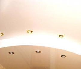 Двухуровневые криволинейные натяжные потолки - тип 1