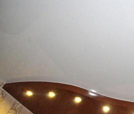 Двухуровневые криволинейные натяжные потолки - тип 4