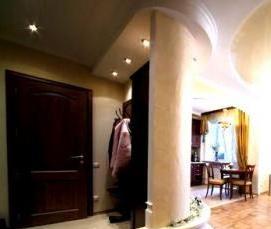 Двухуровневые натяжные потолки в классическом стиле - вариант 3