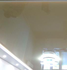 Двухуровневый глянцевый натяжной потолок - модель 3