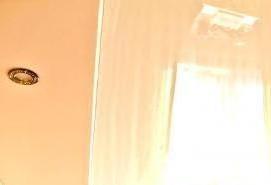 Двухуровневый натяжной потолок бежевый - вариант 4