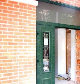 Двустворчатые входные двери со стеклом - тип 1