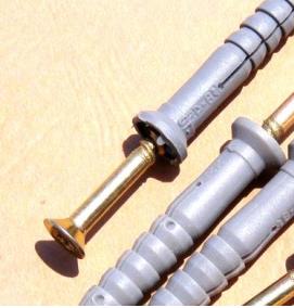 Дюбель для крепления фасада - вариант 1