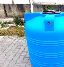 Емкость для воды 1000 литров - вариант 4