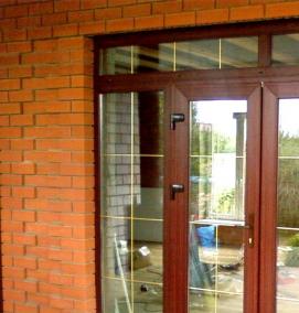 финская входная дверь со стеклом - модель 3