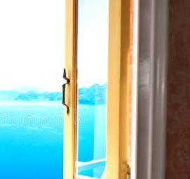 фотообои: окно с видом на море - вариант 2