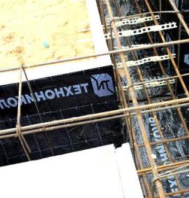 Гидроизоляция фундамента в рулонах - вариант 1