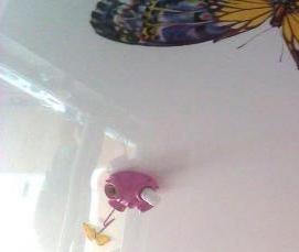 Глянцевые натяжные потолки недорогие - модель 3