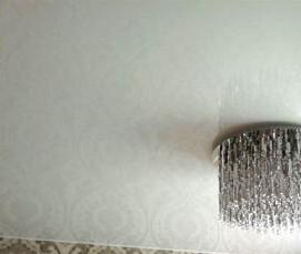 Глянцевые натяжные потолки - вариант 2