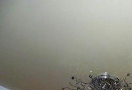 Глянцевый натяжной комбинированный потолок - тип 3