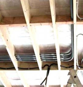 Гофра для кабеля в деревянном доме - вариант 4